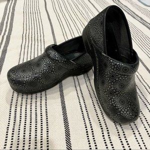 Black and Silver Sunburst Dansko Clogs - size 8.5 - 9/ EU 39